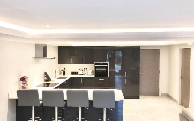 Millstream Mews