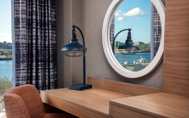 Hampton Inn Boston Seaport District