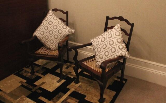 Tranquil House B&B @ 10 Berry St