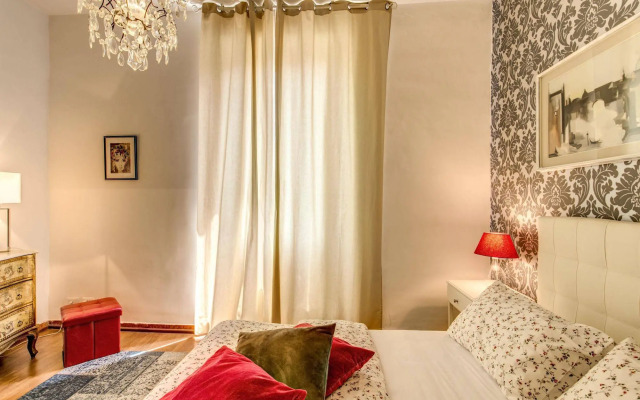 Spagna Glamour Life Penthouse