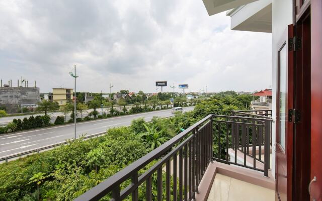 Hanoi Airport Suites Hostel & Travel