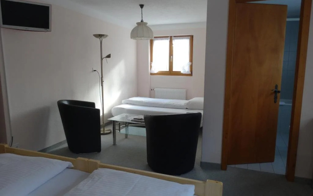 La Tgoma - Hotel & Restaurant