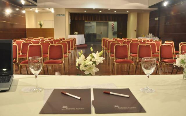 Hotel Solans Carlton