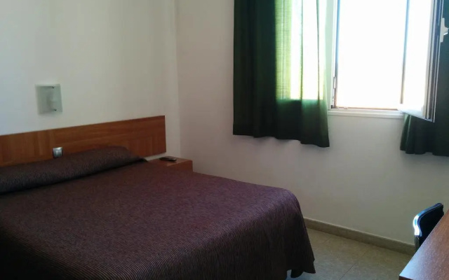 Hostal Jume - Urban Rooms
