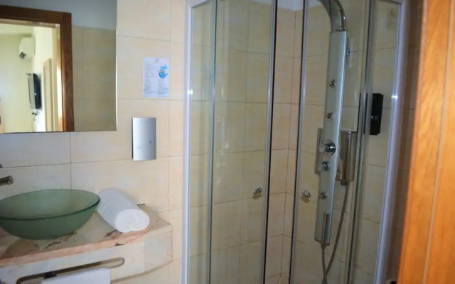 Sol Hotel