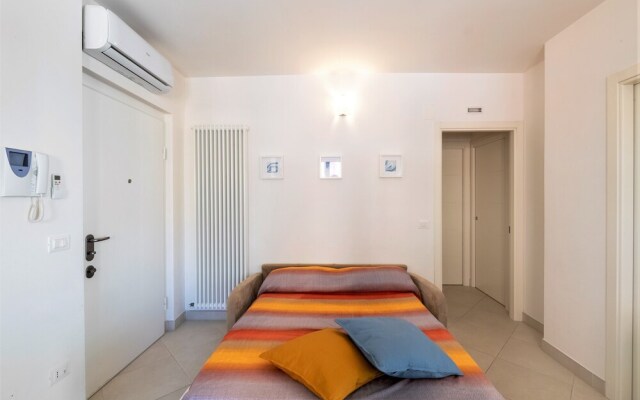 Elegante Trilocale Marconi Prima Fila Mare