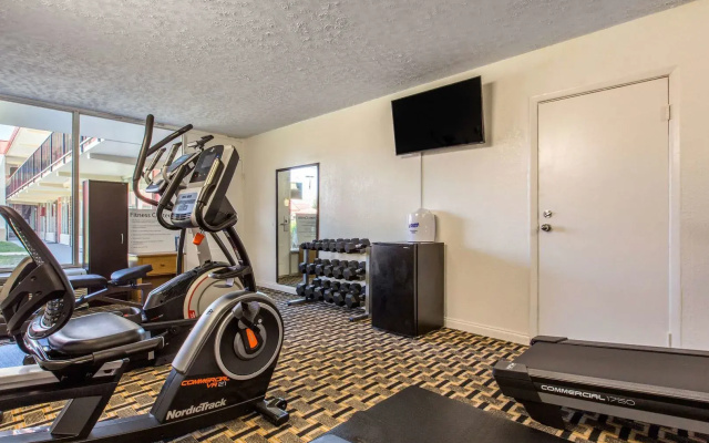 Ramada by Wyndham Santee I-95