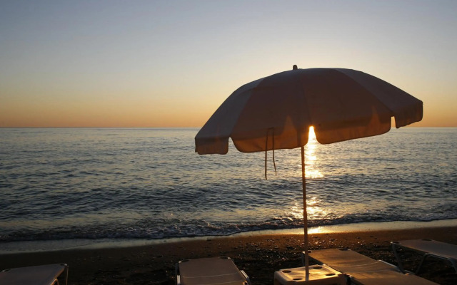 Glaros Beach Hotel