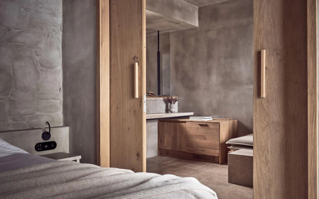 Acro Wellness Suites - Adults Only