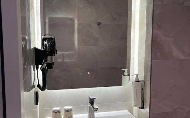 OZO Hotels Antares Airport