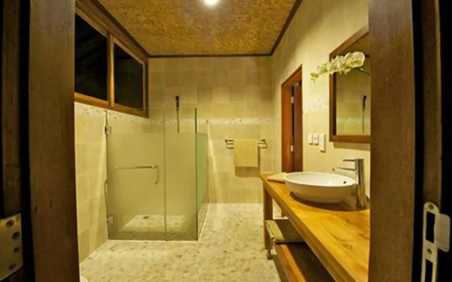 Three Monkeys Villas