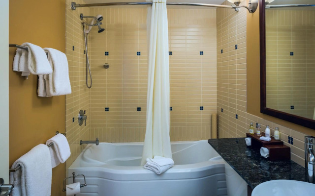 Summerland Waterfront Resort & Spa