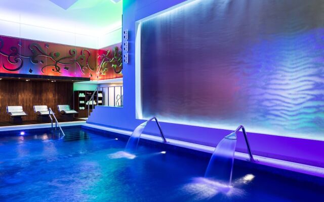 Al Faisaliah Suites