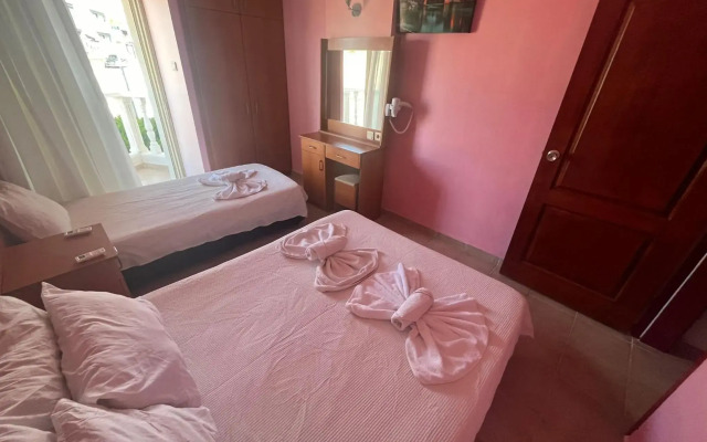 Hotel Holiday Apart
