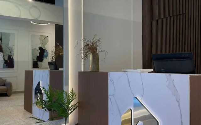Komunna Luxe