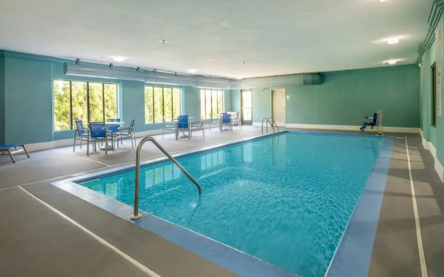 Holiday Inn Express Gas City