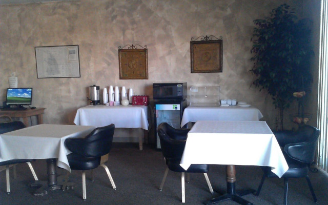 Brunner's Inn & Suites