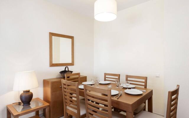 Crown Resorts Club La Riviera