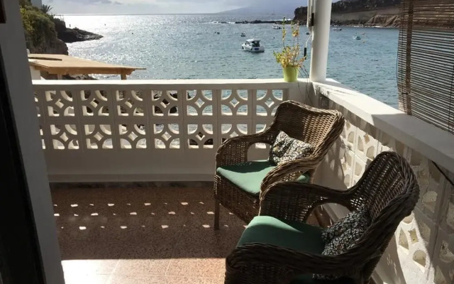 Cozy House Facing The Sea