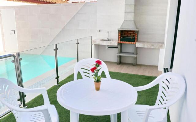Casa con piscina de agua salada III