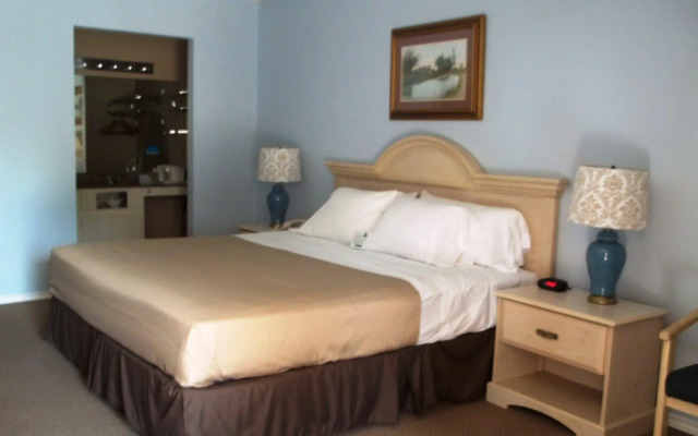 Victoria Palms Inn & Suites