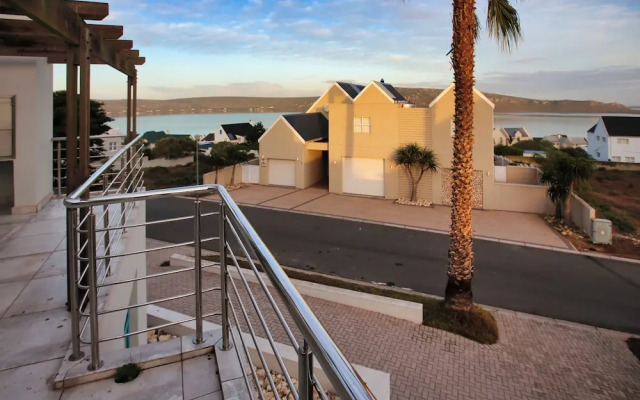 The Spry House, Langebaan, 8 Sleeper