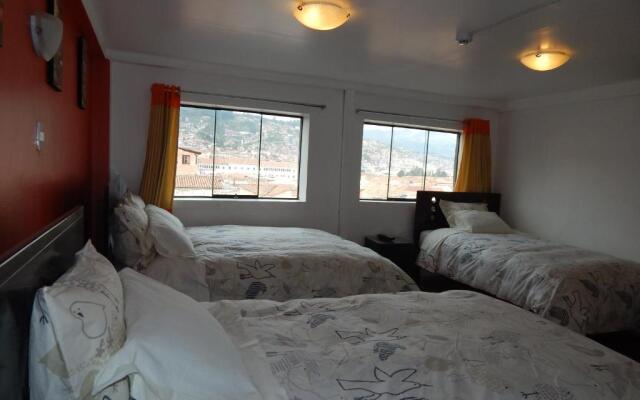 Qori punku - Hostel