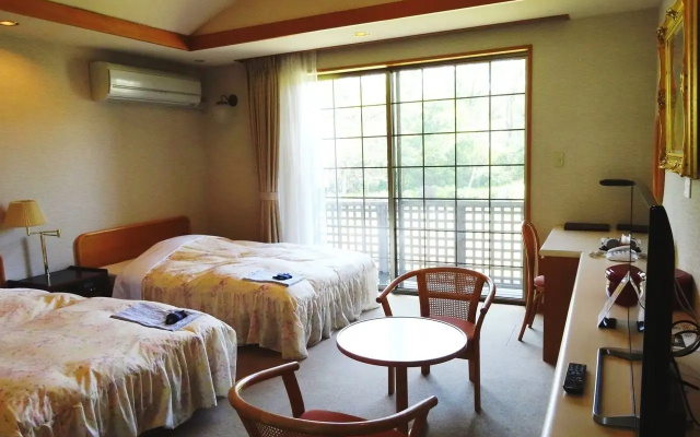 Hotel Kosaka Gold Palace – Guest Rooms – Kosaka