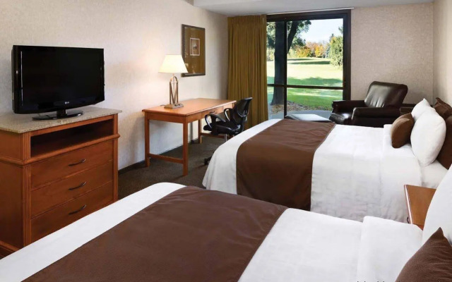 Lake Okoboji Resort & Conference Center