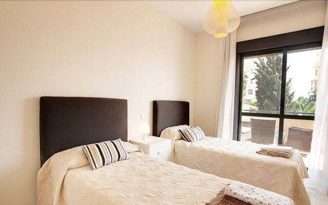 Two Bedrooms Apartment with Sea View