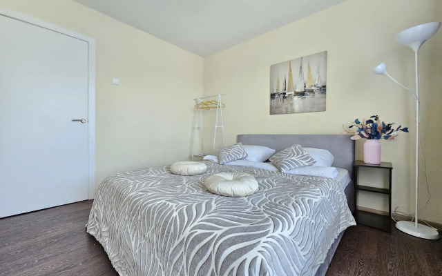 Live comfortably on 76 Pobedy Avenue