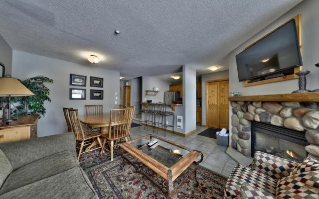 Crystal Forest #40 By Bear Country