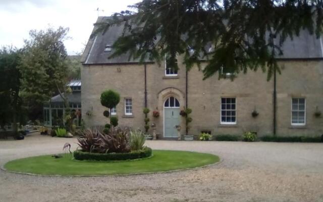Westgate Manor