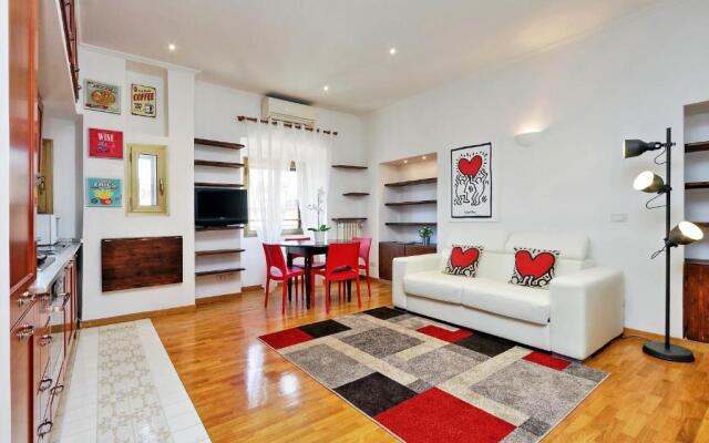 Cozy Leone - My Extra Home