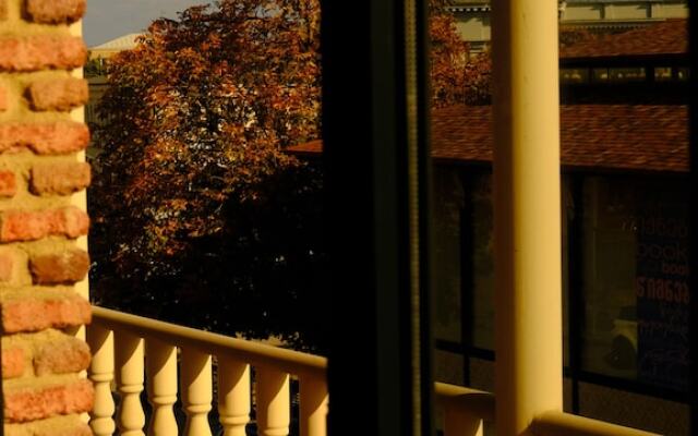 ул. Бахтриони, 2