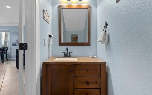 Champagne And Roses Fr 218 Tahitian Way