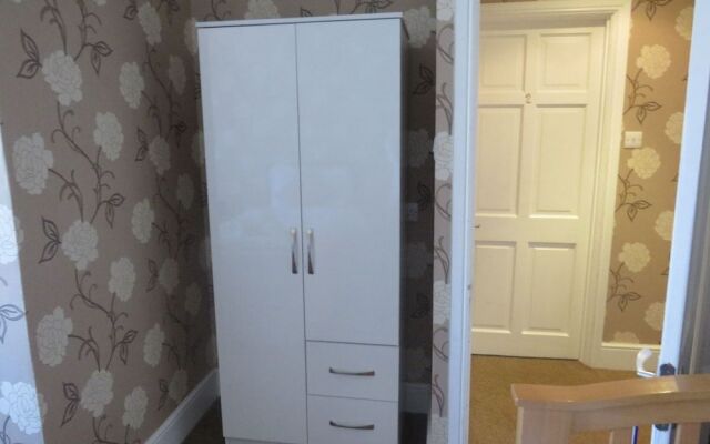 The Queens Arms Hotel