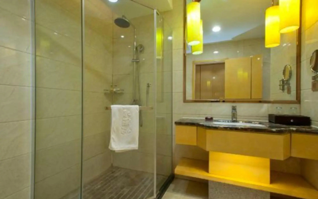 Lanling Longzhimeng Hotel