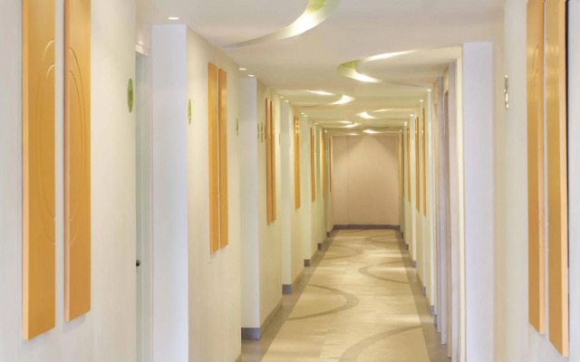 Zest Hotel Yogyakarta
