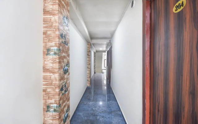 Hotel Golden Bird by OYO Rooms