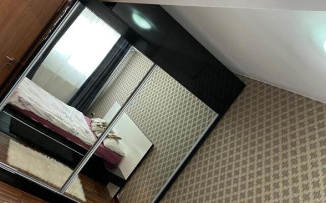 Cosmin Apartament Sondelor 4