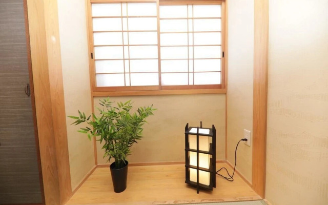Kanade House part 1 (185-1)