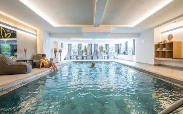 Vitaurina Royal Hotel