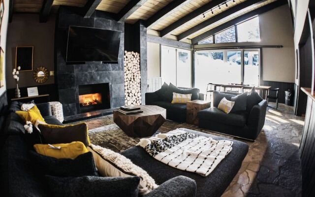 Chamonix Retreat - Nearby Outdoor Activities!