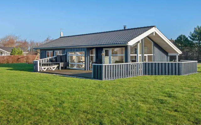6 Person Holiday Home in Tarm