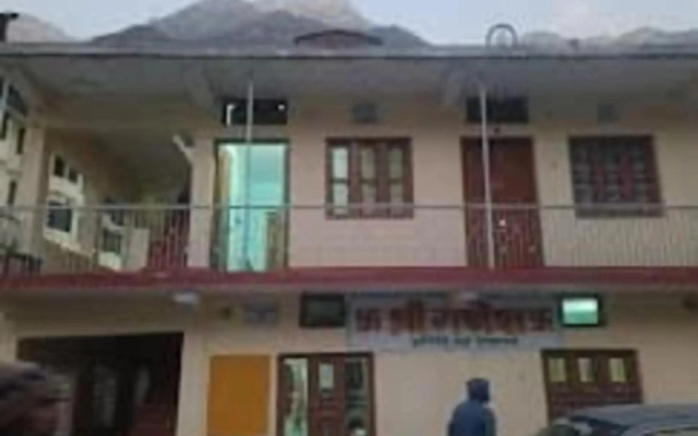 Narayan Palace Hotel