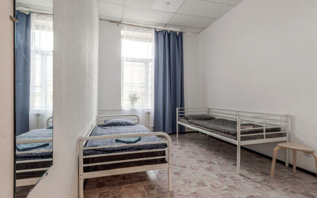 Hostel Terrace 10L