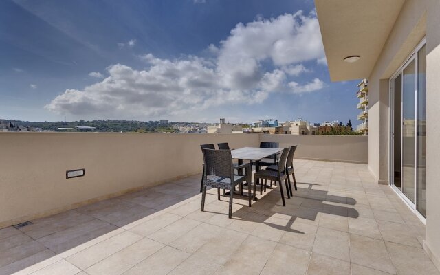 Luxury 2 Bedroom Penthouse in St Julians