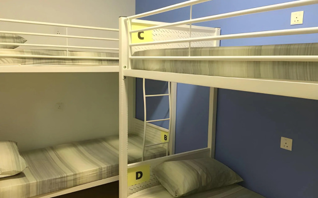 Moon Eleven Hostel Airport Transit - KLIA