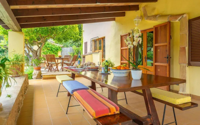 Villa in Pollenca With Private Pool & Garden
